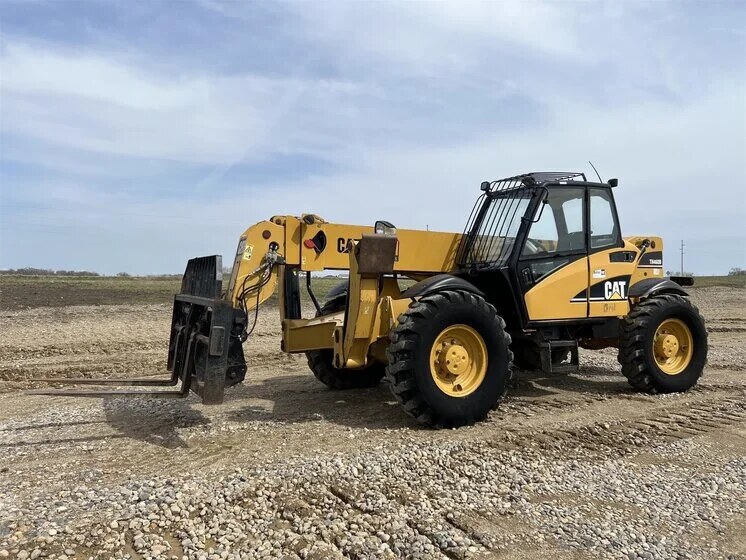 2005 Caterpillar TH460B inspected unit
